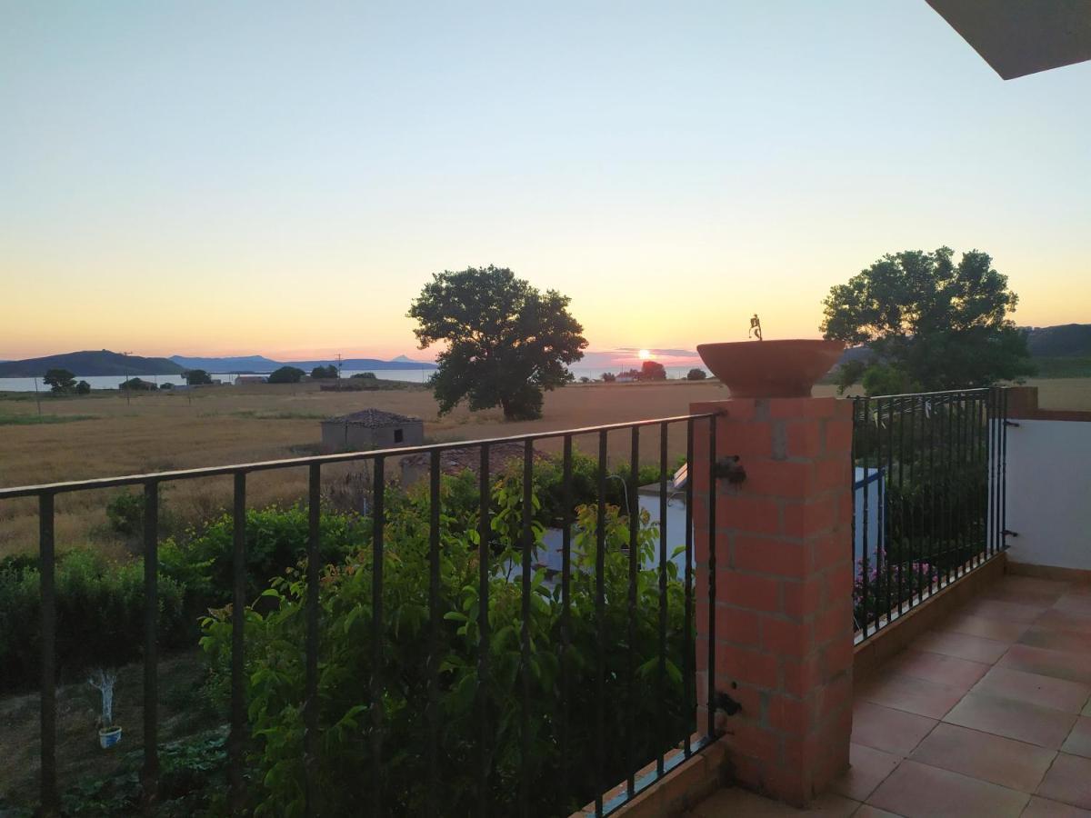 Seaview Saravari Studios Agios Alexandros Exterior photo